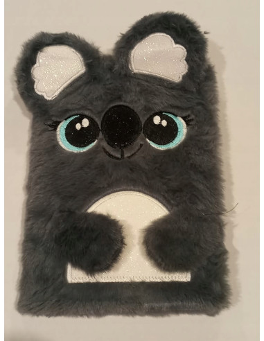 PAMIĘTNIK, NOTES. HAFT.Okładka z futerka. WŁOCHACZ